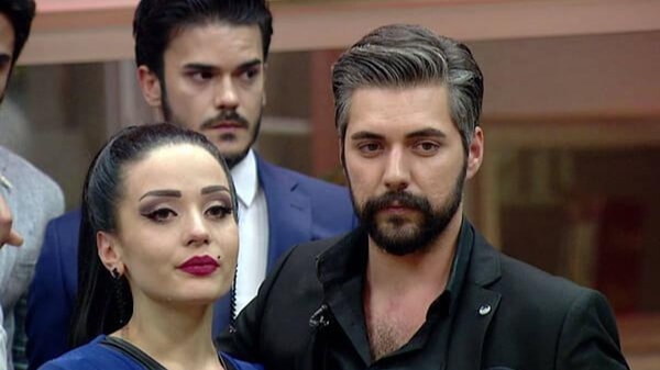 Bir dönemin favori programlarından biri olan Kısmetse Olur, RTÜK engeline takılarak ekrandan kaldırılmıştı.