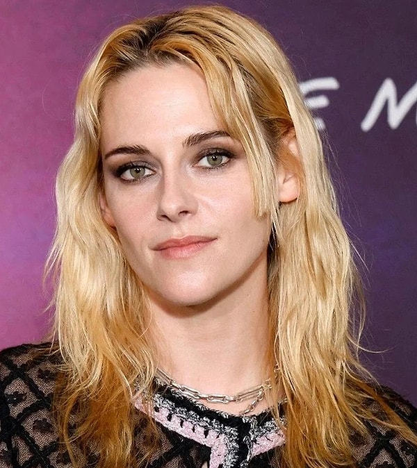 Alacakaranlık Serisinin Nur Yüzlü Bella'sı Kristen Stewart Evlendi!