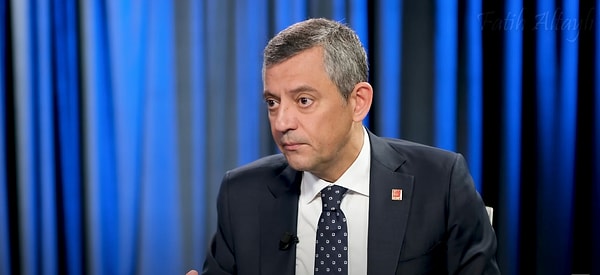 CHP’nin Cumhurbaşkanı adayı ve İBB Başkanı Ekrem İmamoğlu yaklaşık 40 gündür “yolsuzluk” soruşturması kapsamında tutuklu bulunuyor. Görseli