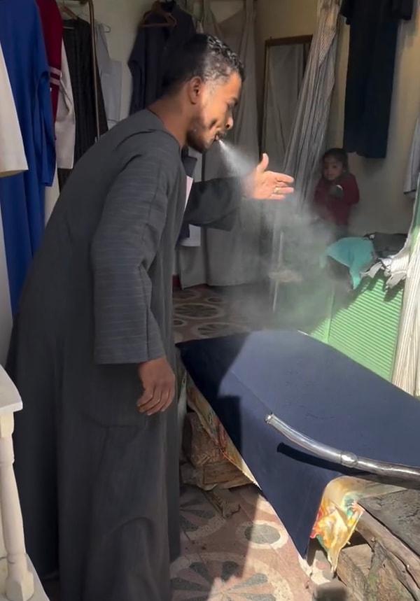 Mısırlı esnafımızın ilkelliğin içerisinde kendine göre bir çözüm bulmuş olması güzel olabilir.