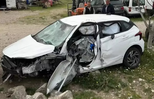 Feci kaza, İzmir'de 9 Mart 2025 tarihinde meydana geldi. Trafik kazasında emekli albay Himmet Konuk ile eşi Muhterem Konuk hayatını kaybetti, kızı ve torunları ağır yaralandı.