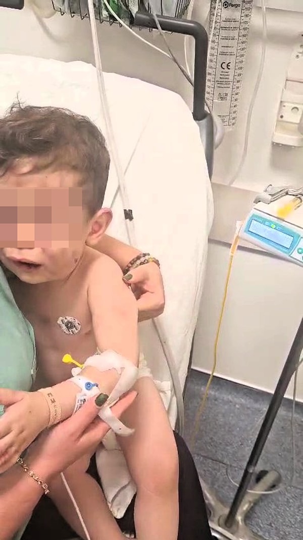 Aile ve Sosyal Hizmetler Bakanlığı, Denizli’de annesinin erkek arkadaşı tarafından dövüldüğü iddia edilen 2 yaşındaki çocuğun tedavi sürecinin ardından devlet korumasına alınacağını, Bakanlık olarak dava sürecine müdahil olarak ilgili kişilerin en ağır cezayı almasının yakın takipçisi olunacağını açıkladı.