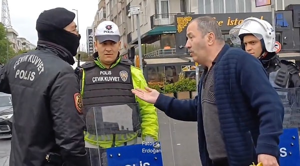 Vatandaşın o anlarını gazeteci Fatoş Erdoğan Twitter hesabından paylaştı.