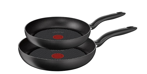 9. Mutfakta pratiklik ve kalite için Tefal Hard Titanium İkili Tava Seti, Hepsiburada Günün Fırsatları’nda indirimli fiyatıyla parlıyor! 🍳