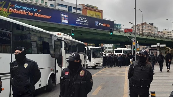 1 Mayıs Emek ve Dayanışma Günü'nde Taksim ve çevresi kapatıldı.