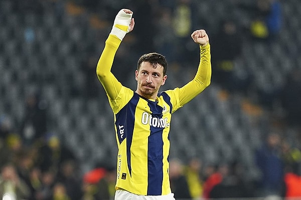 Yandaş'ın sakatlık nedeniyle sezonu kapattığı iddia edilmişti. Görseli