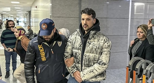 Écoutez la prison de Silivri de Kerimcan Durmaz !