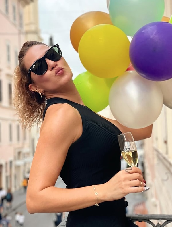 Özge Borak Güncel Projeleri