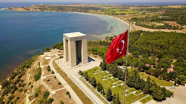 1. Öncelikle Çanakkale’nin kaç denize kıyısı vardır?