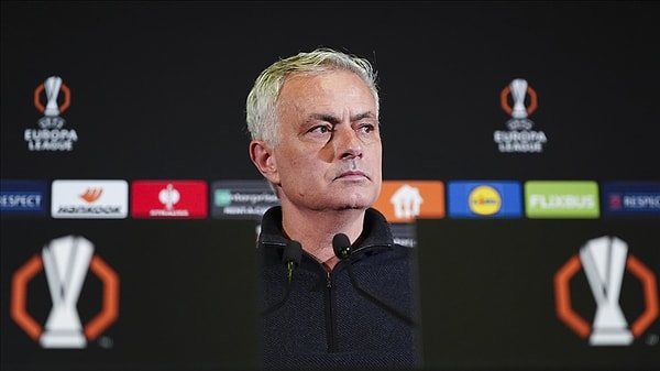 Jose Mourinho'nun geleceği tartışılıyor.