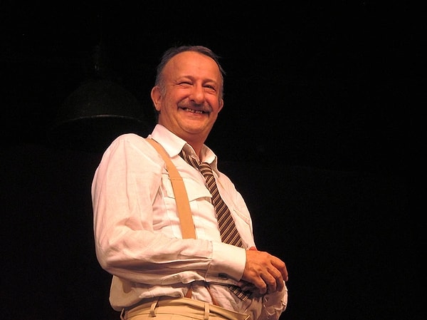 Adile Naşit'in yeğeni Necip Naşit Özcan hayatını kaybetti.
