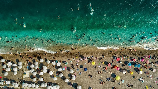 2. Konyaalti Public Beach: Blue Flag Pleasure in the Heart of the City