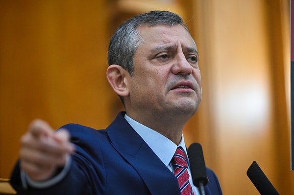Özgür Özel’i tehdit eden kişi Trabzon’da yakalandı. Görseli