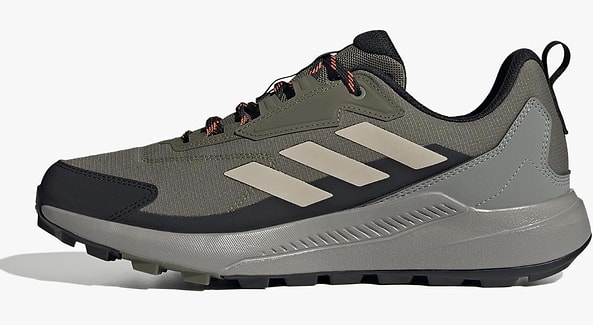 5. Amazon günün fırsatlarında bugün adidas marka ayakkabılar da var!