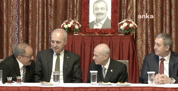 Devlet Bahçeli, Sırrı Süreyya Önder için TBMM'de düzenlenen taziye ziyaretinde 👇