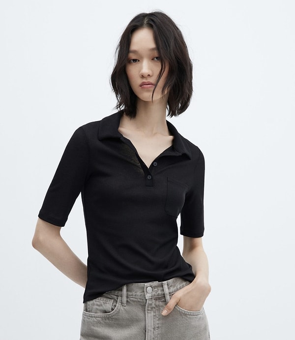 6. Şık tasarımıyla her kombine uyum sağlayan bu T-shirt, Hepsiburada’da indirimde.