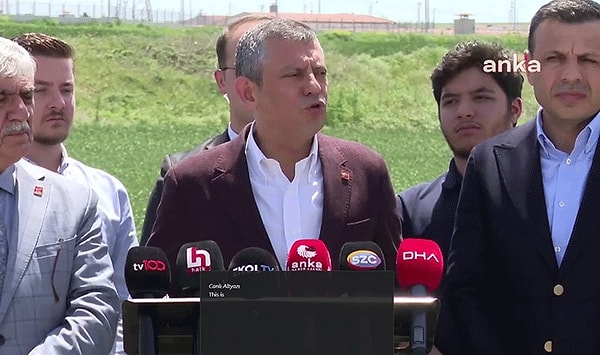 Özgür Özel, Ekrem İmamoğlu’nun paylaşımlarına devam edeceği hesabı açıkladı.