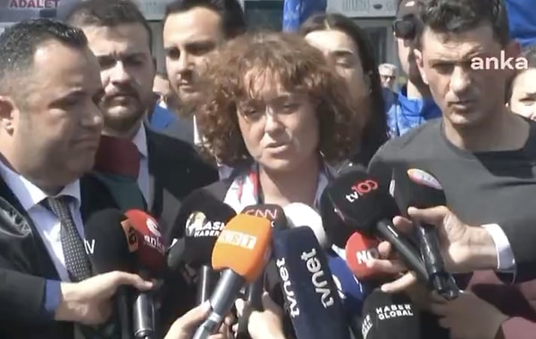 Anne Yasemin Minguzzi, davada kendilerini yalnız bırakmayan kalabalığa teşekkür etti.
