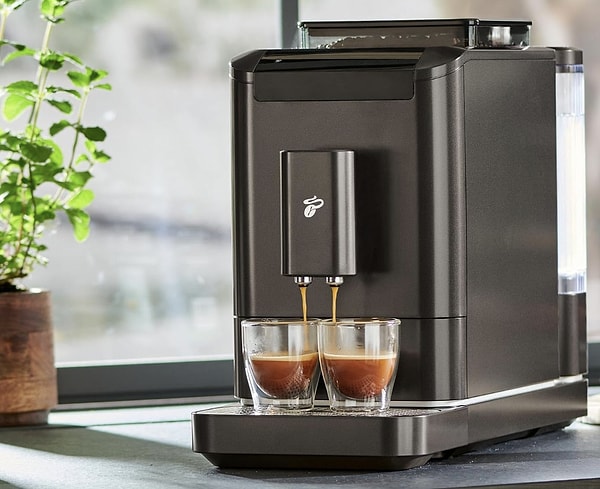 3. Kahve tutkunları, Amazon’da indirimde olan Tchibo Esperto2 Caffe ile sabahlarınız şenlenecek!