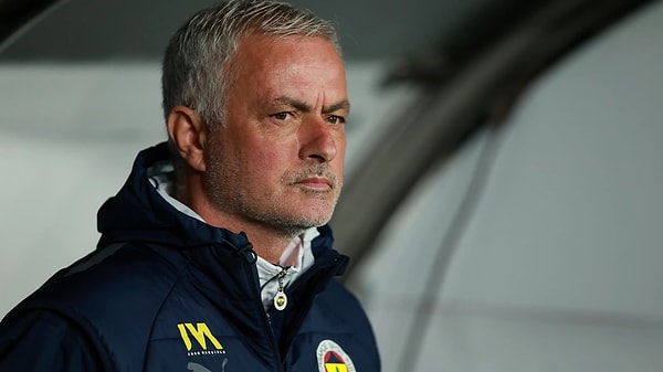 Fenerbahçe şansını sadece matematiksel olarak koruyor. Görseli