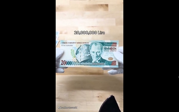 Ayrıca banknotların tasarımı da dikkat çekti. Görseli