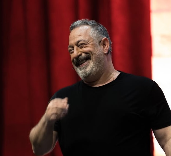 Cem Yılmaz Kimdir? Görseli