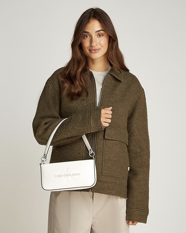 4. Amazon’da indirimli fiyatıyla bu çantayı kapmak için şimdi tam zamanı! 👜