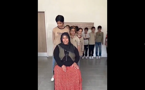 Bir annenin çocuğuna olan sevgisi, dünyadaki en güçlü duygulardan biri. Görseli