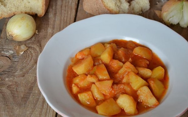 10. Sulu Patates Yemeği