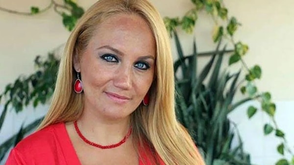 Pınar Aydınlar'ın "örgüt üyeliği" ve "örgüt propagandası yapmak" iddiasıyla yargılandığı davanın ilk duruşması bugün görüldü. Görseli