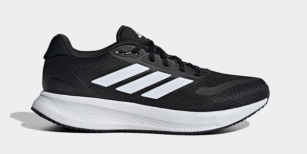 6. Koşu tutkunları, Hepsiburada’da indirimde olan adidas Runfalcon 5 Erkek Koşu Ayakkabısı tam size göre!