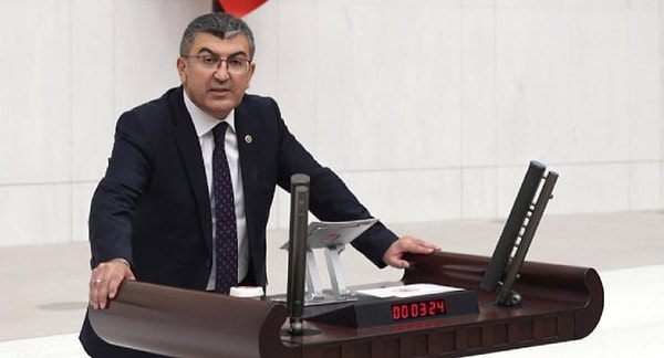 Konya milletvekili Hasan Ekici geçtiğimiz gün partisinden istifa ettiğini duyurdu. Görseli