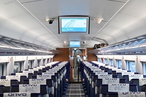 İstanbul'da Hızlı Tren Hangi Semtten Kalkıyor?