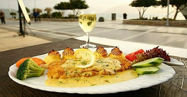 7. O'Yes Restaurant