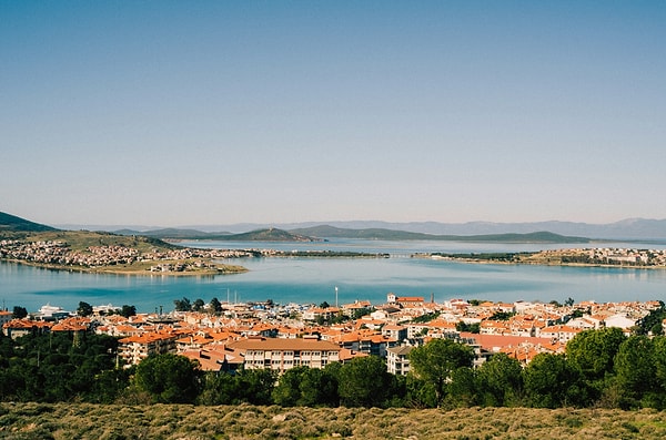 What are the Best Bars and Clubs in Ayvalik?