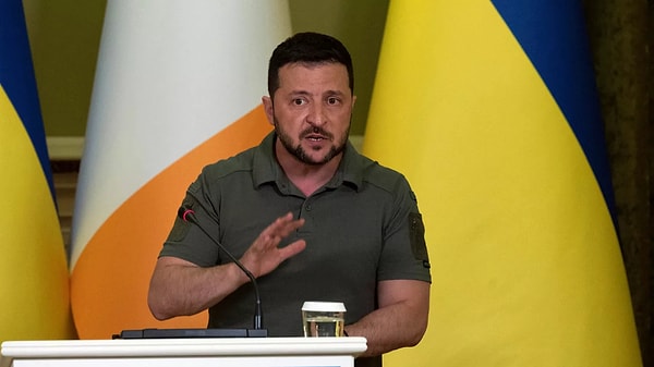 Ukrayna Devlet Başkanı Volodimir Zelenskiy'nin ise Ankara'ya gelmek üzere yola çıktığı öğrenildi. Görseli