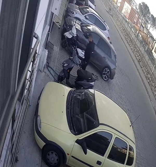 Ailesini öldürdüğü için tutuklanan Turgay Ahmet Gezgin’in görüntüleri ortaya çıktı.