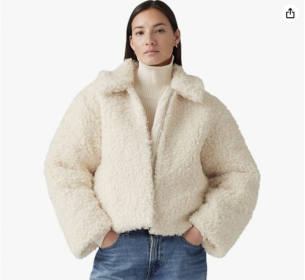 2. Yumuşacık sherpa kumaşı ve ikonik tasarımıyla Amazon’da indirimde. Görseli