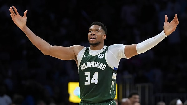 Houston'ın hedefinde Giannis Antetokounmpo var. Görseli