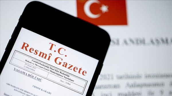 Kişisel Verileri Koruma Kurulu Üyeliklerine Hasan Aydın ve Ayşenur Kurtoğlu seçildi. Kapadokya Alan Başkanlığına Vakıflar Genel Müdür Yardımcısı Aydın Cem Aslanbay atandı. Görseli