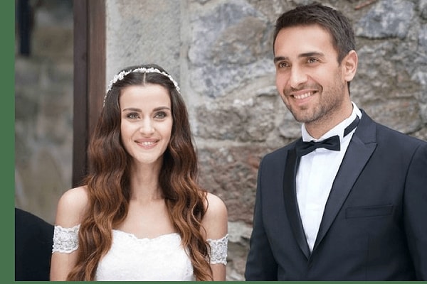 2018-2019 yılları arasında atv'de yayınlanan Sen Anlat Karadeniz'i muhakkak hatırlarsınız. Görseli