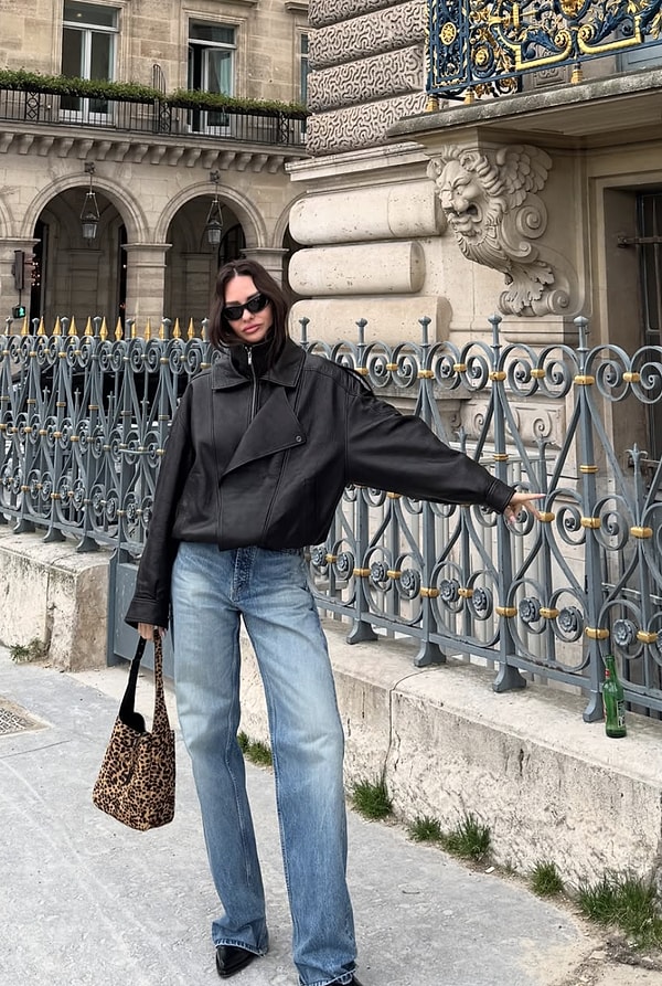 Yasemin Özilhan Kimdir? Görseli