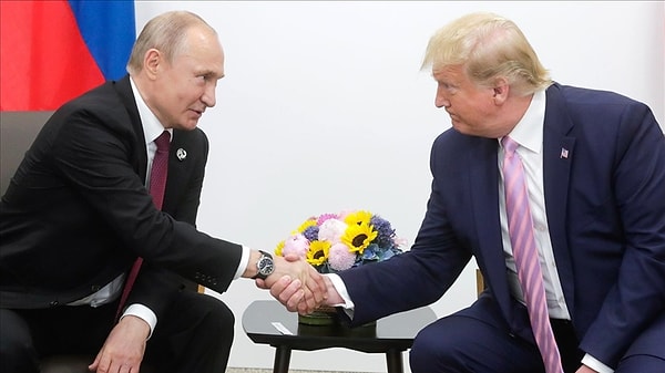 Trump ve Putin arasında yaklaşık 2 saatlik görüşme gerçekleştirildi. Görseli