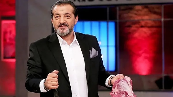MasterChef Türkiye jürisi Mehmet Yalçınkaya'yı muhakkak tanırsınız. Görseli
