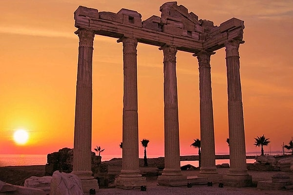 History of the Ancient City of Side
