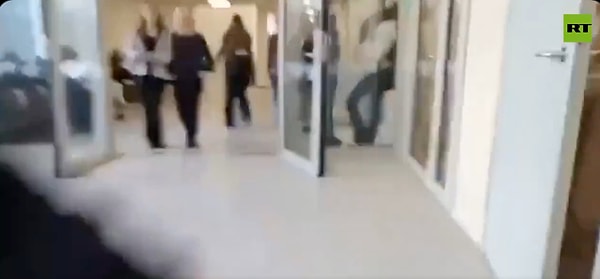 Saldırı öncesi sosyal medyada bildiri yayınlamış. Görseli