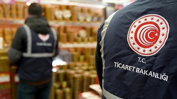 Ticaret Bakanlığı, 20 Mayıs 2025 tarihinde yayımladığı yeni liste ile iki farklı ürünün daha piyasaya arzını yasakladı. Görseli