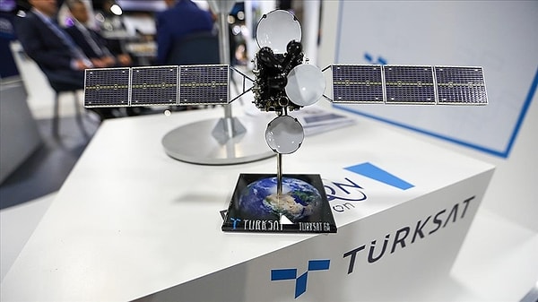 TÜRKSAT’ın tüm hisseleri Türkiye Varlık Fonu’na ait.