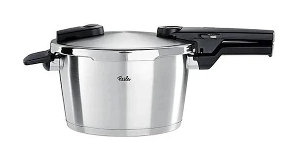 9. Hepsiburada’da indirimde olan Fissler Vitaquick Premium 4,5L Düdüklü Tencere, hızlı ve lezzetli yemekler için biçilmiş kaftan!