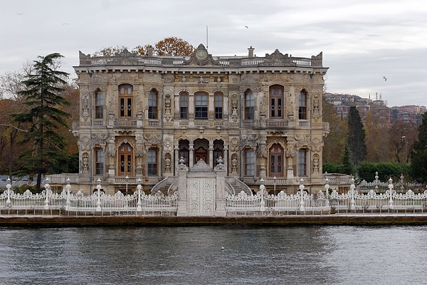 4. Küçüksu Pavilion